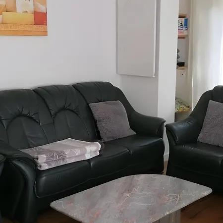 בית נופש Fuer 4 Personen 50 M²